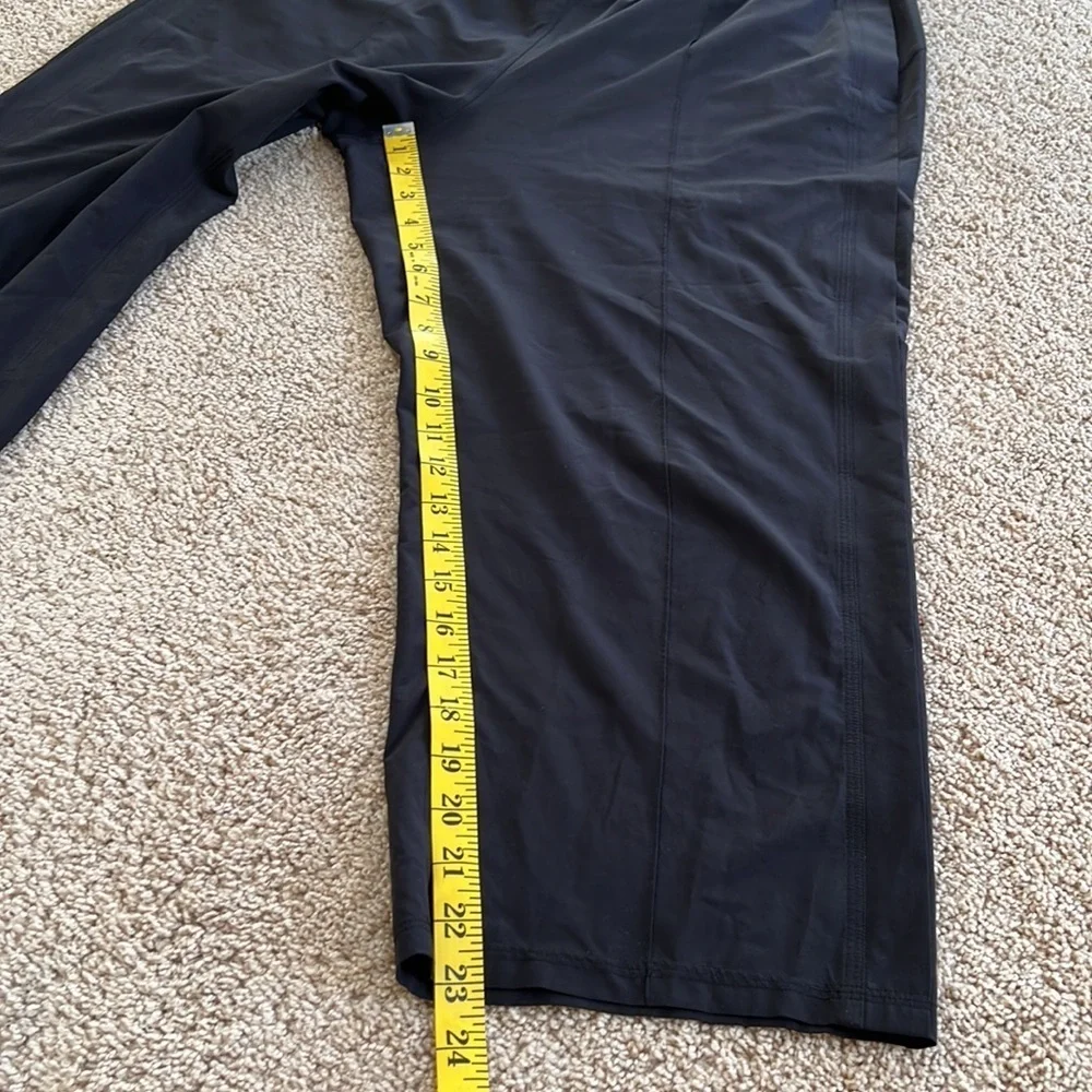 Lululemon Athletica SZ 12, black cropped wide leg pants .
